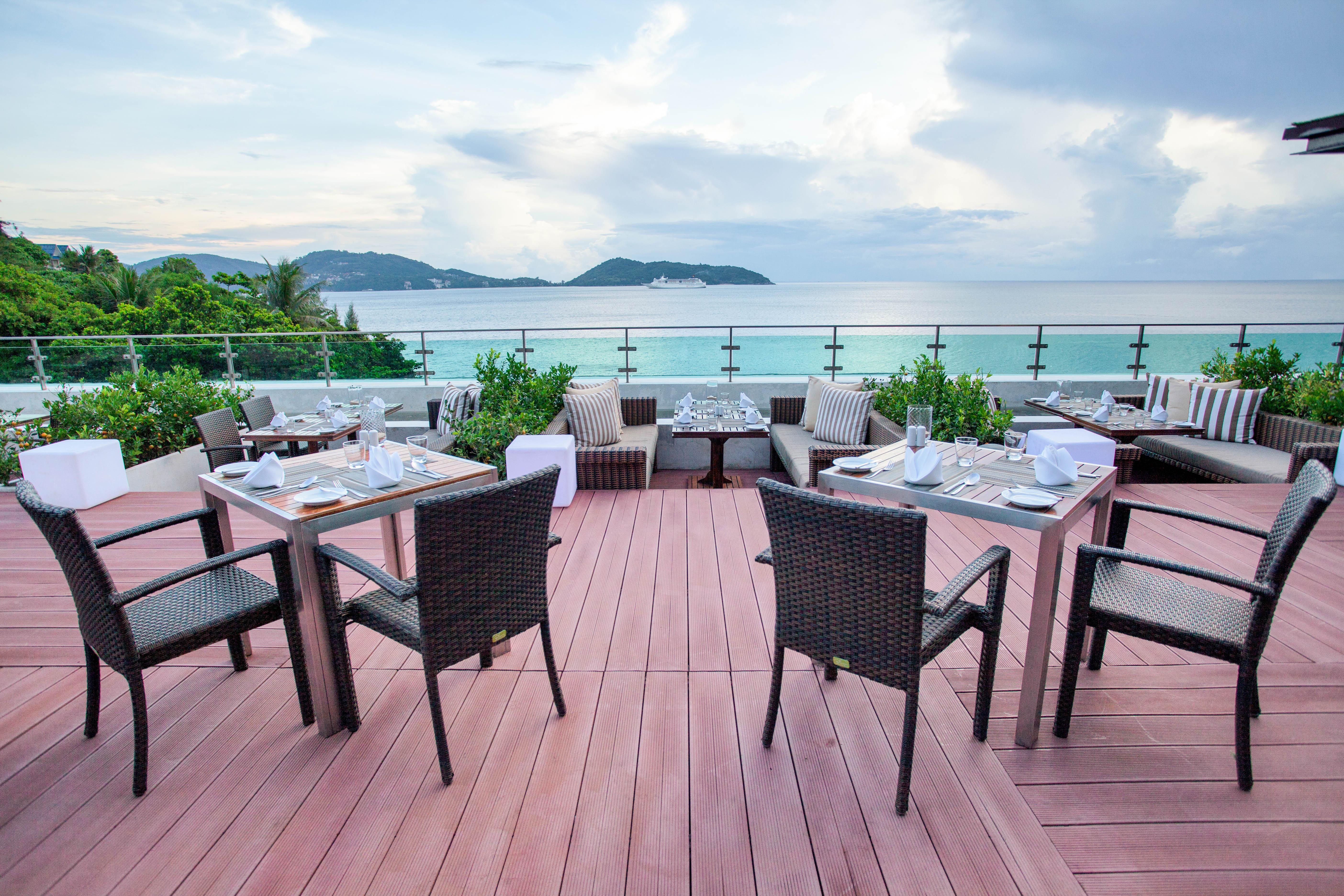 Zenmaya Oceanfront Phuket, Trademark Collection By Wyndham Patong Exteriör bild The Deck