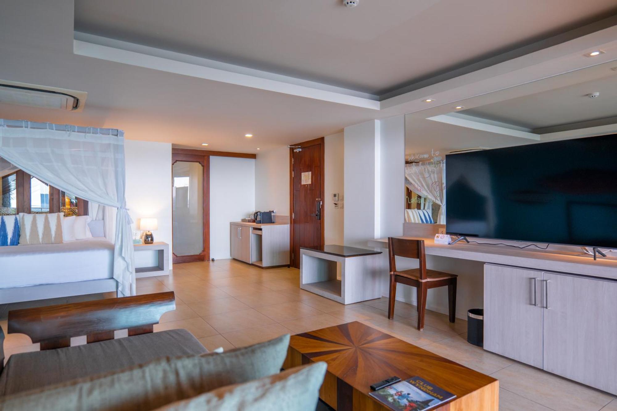 Zenmaya Oceanfront Phuket, Trademark Collection By Wyndham Patong Exteriör bild